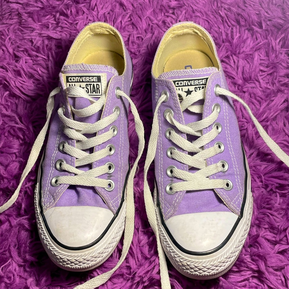 Light purple converse